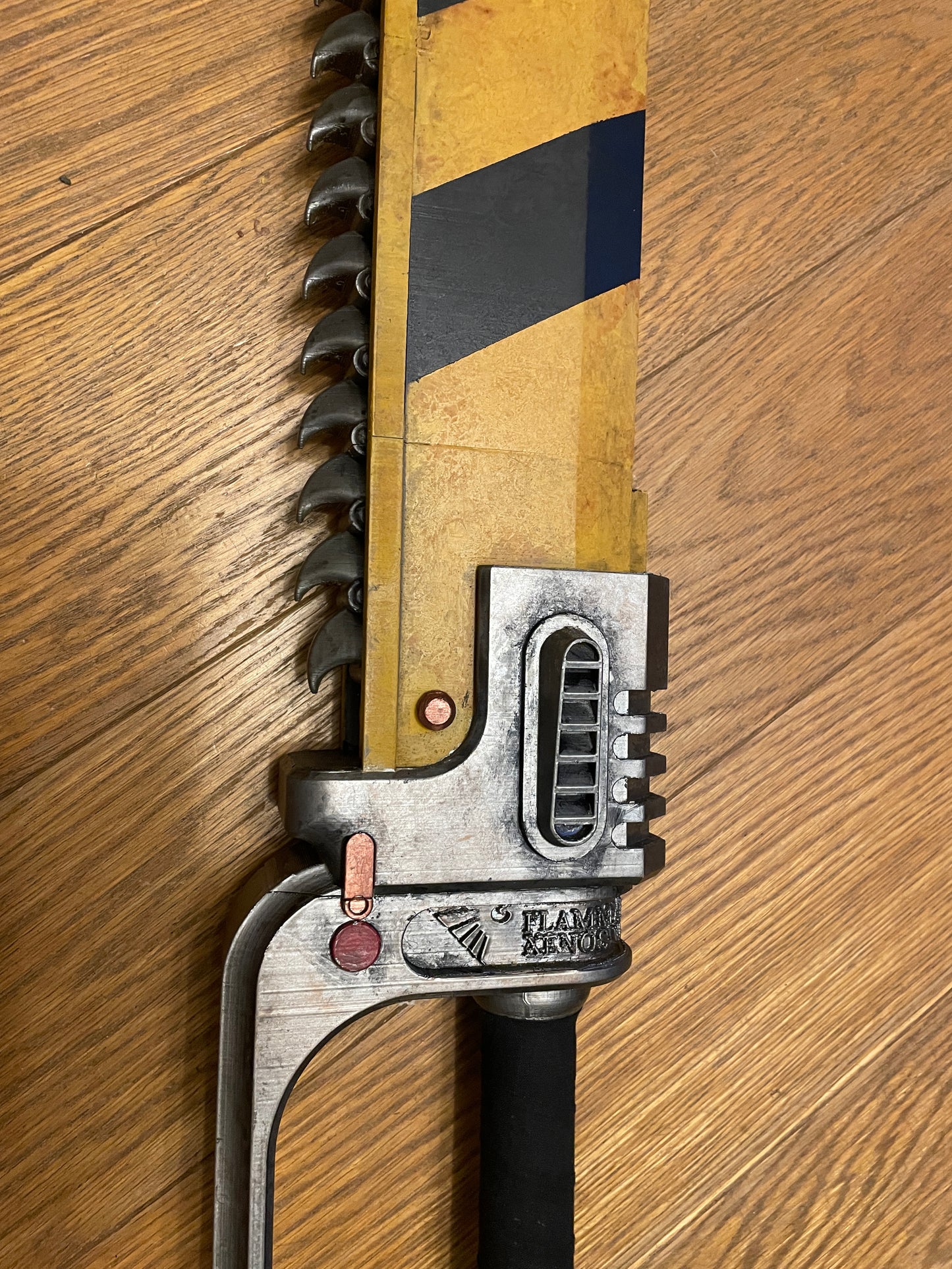 40k Chainsword | Life Size Cosplay